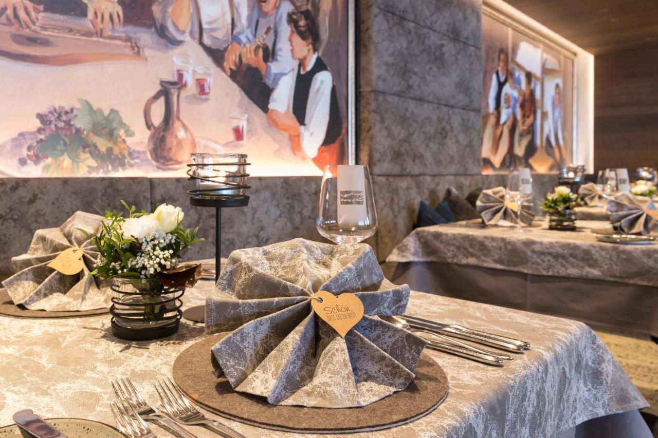 Hotel Sonnblick Sankt Leonhard im Pitztal Kültér fotó