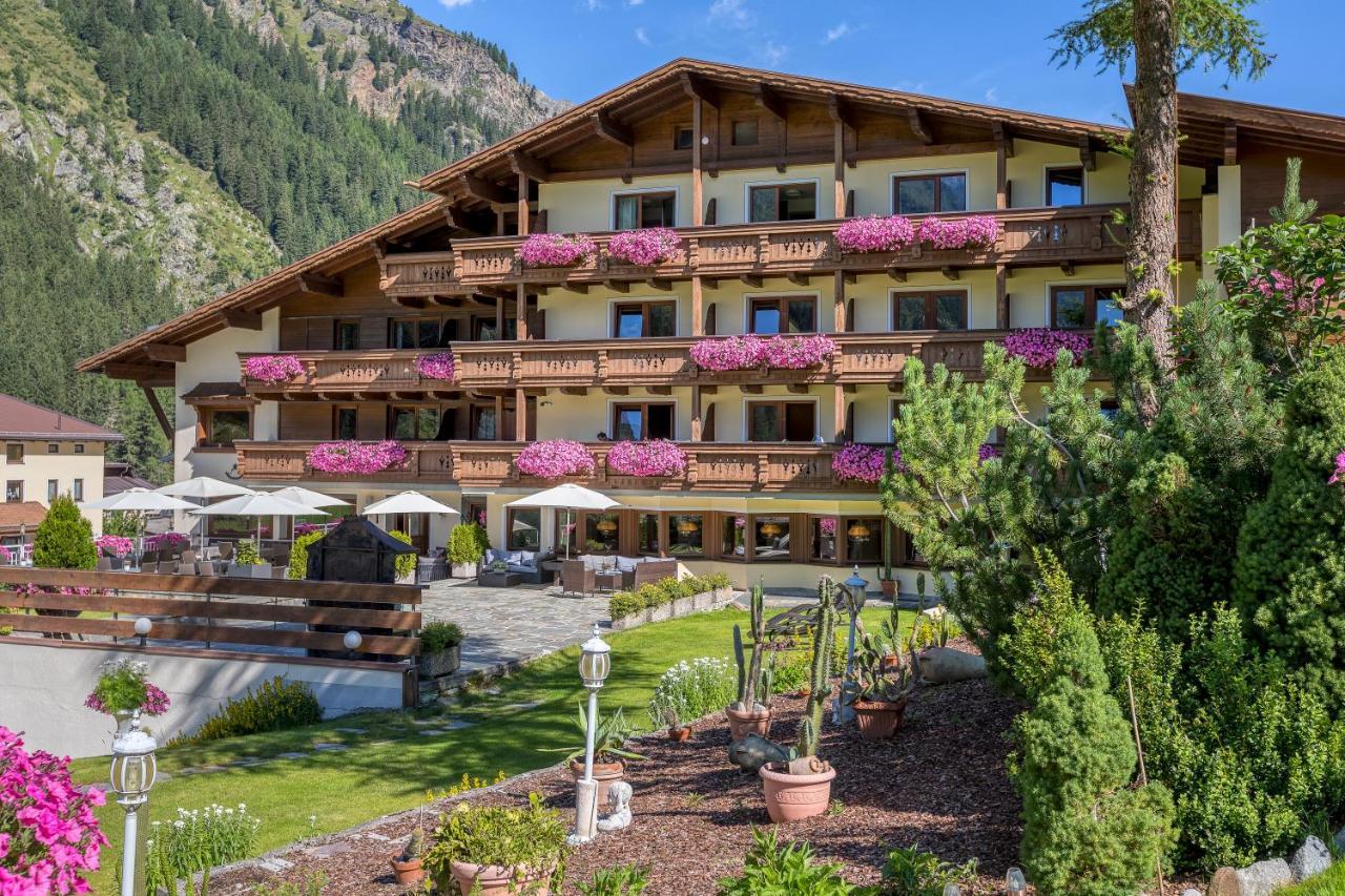 Hotel Sonnblick Sankt Leonhard im Pitztal Kültér fotó