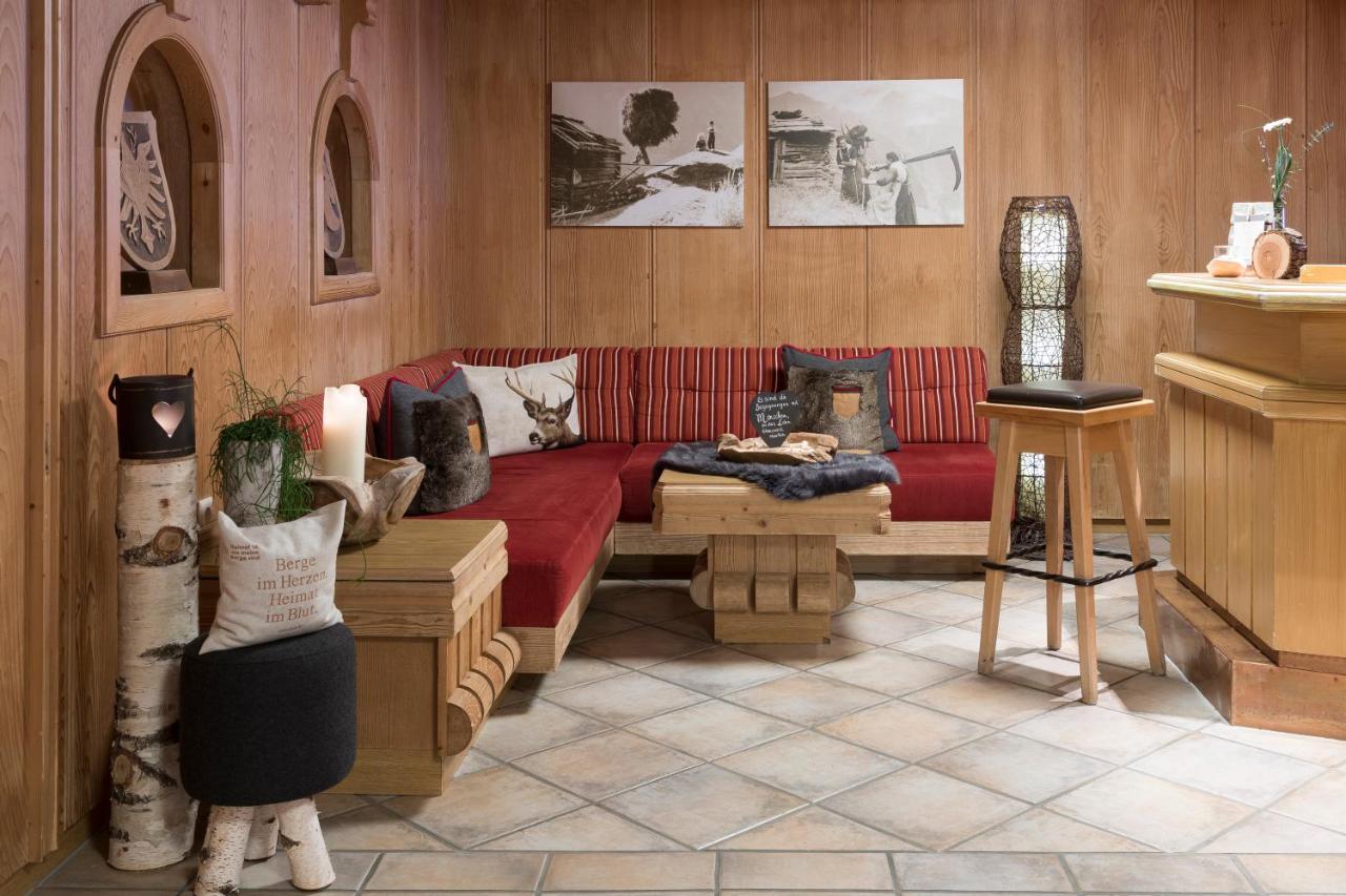 Hotel Sonnblick Sankt Leonhard im Pitztal Kültér fotó