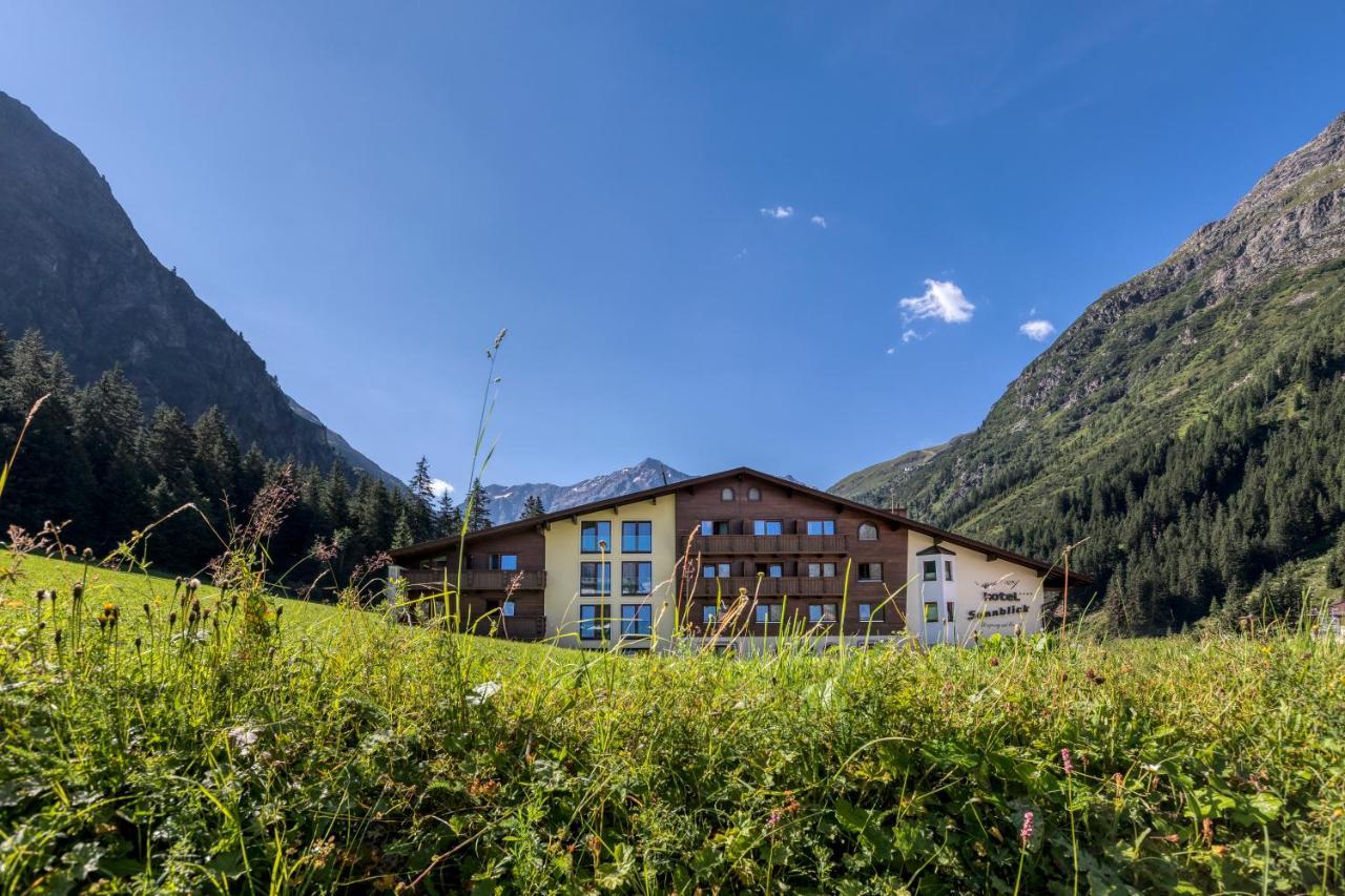 Hotel Sonnblick Sankt Leonhard im Pitztal Kültér fotó