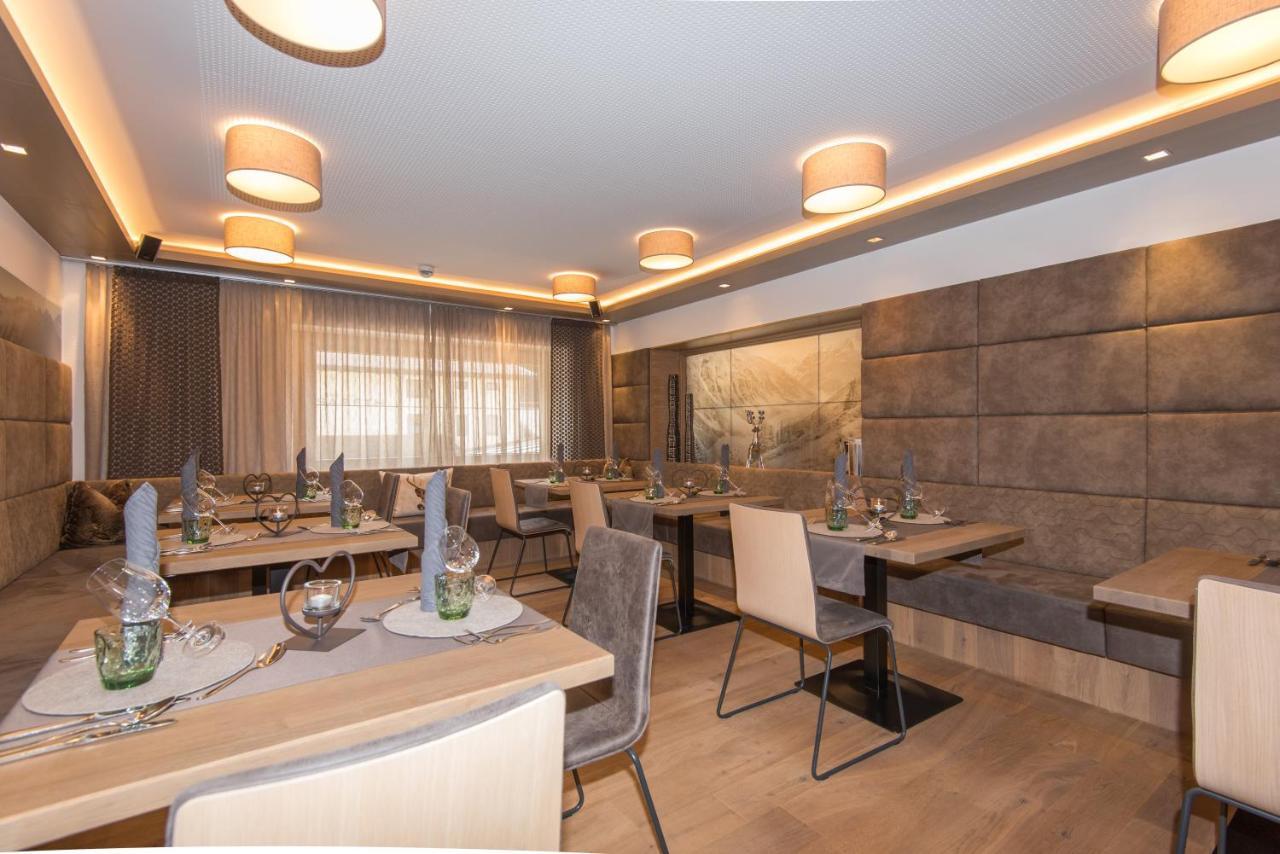 Hotel Sonnblick Sankt Leonhard im Pitztal Kültér fotó