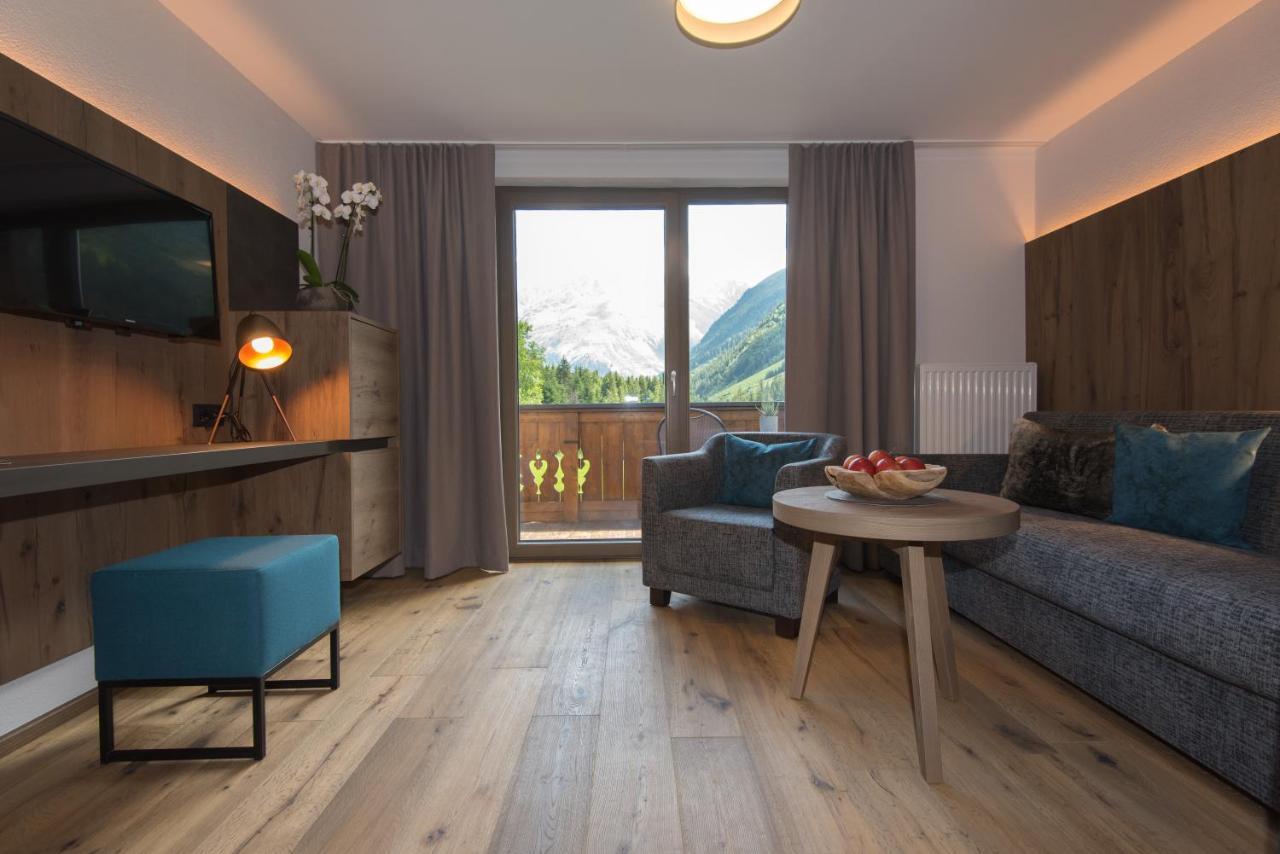 Hotel Sonnblick Sankt Leonhard im Pitztal Kültér fotó